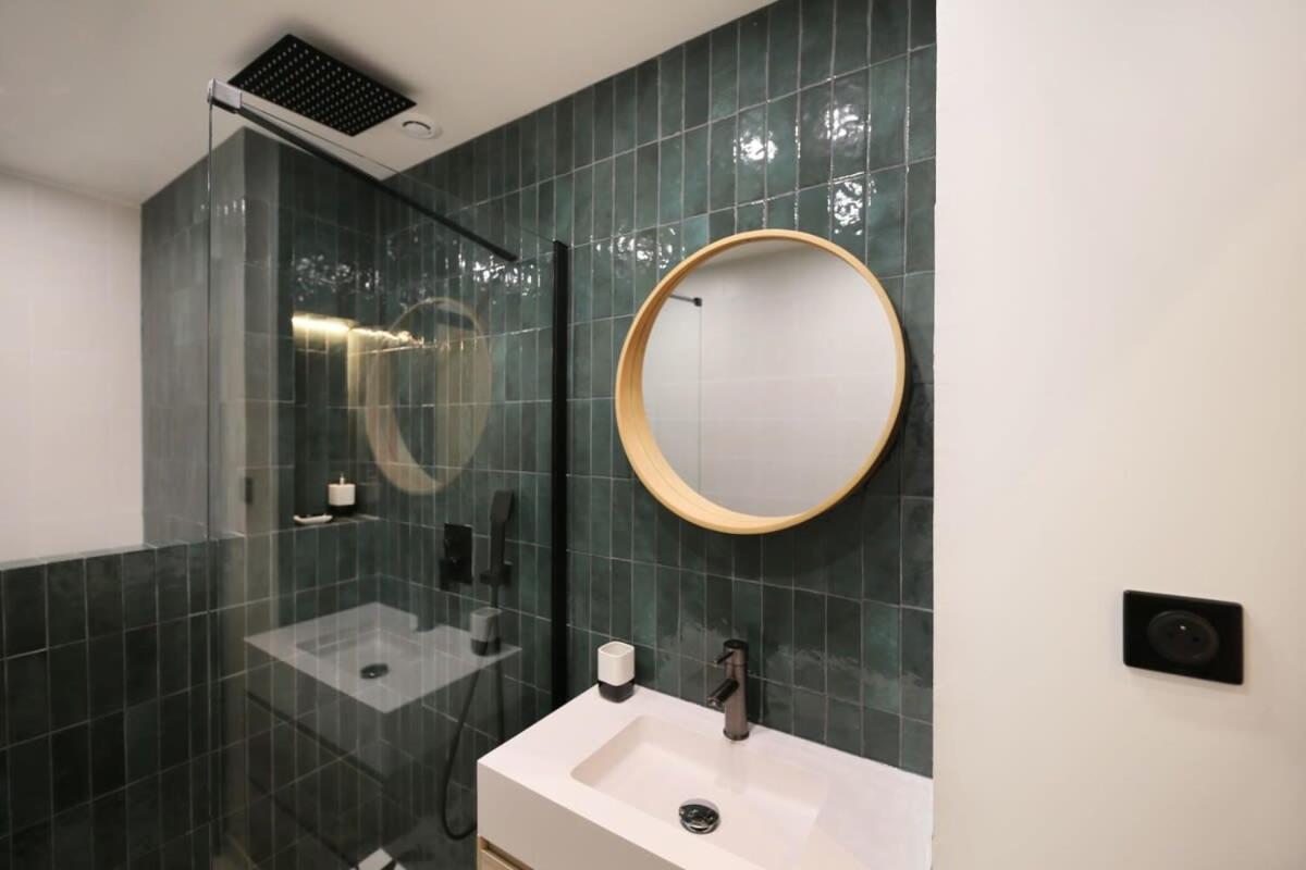 Appartement Familiale Sauna Paris 10 - 8P - Flat-Guest Exterior photo